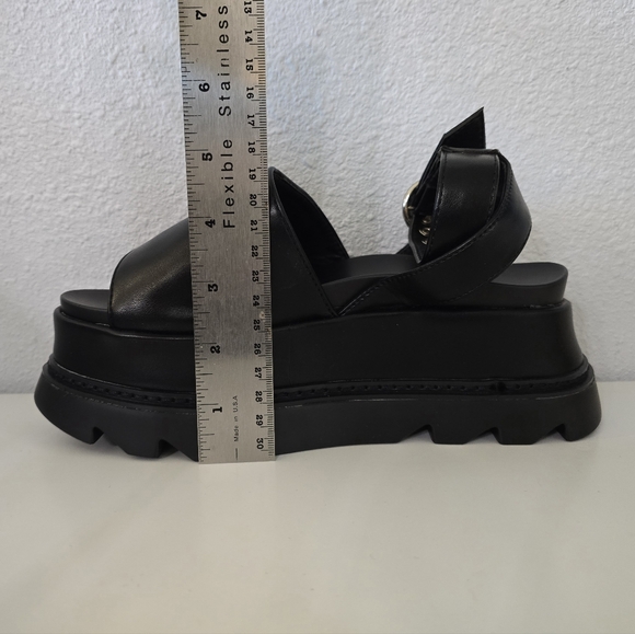NWOT ASOS Lamoda Black Flatform Sandals - Picture 6 of 8